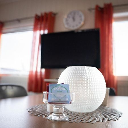 Mix Tana Spiseri Og Overnatting Motel Bagian luar foto